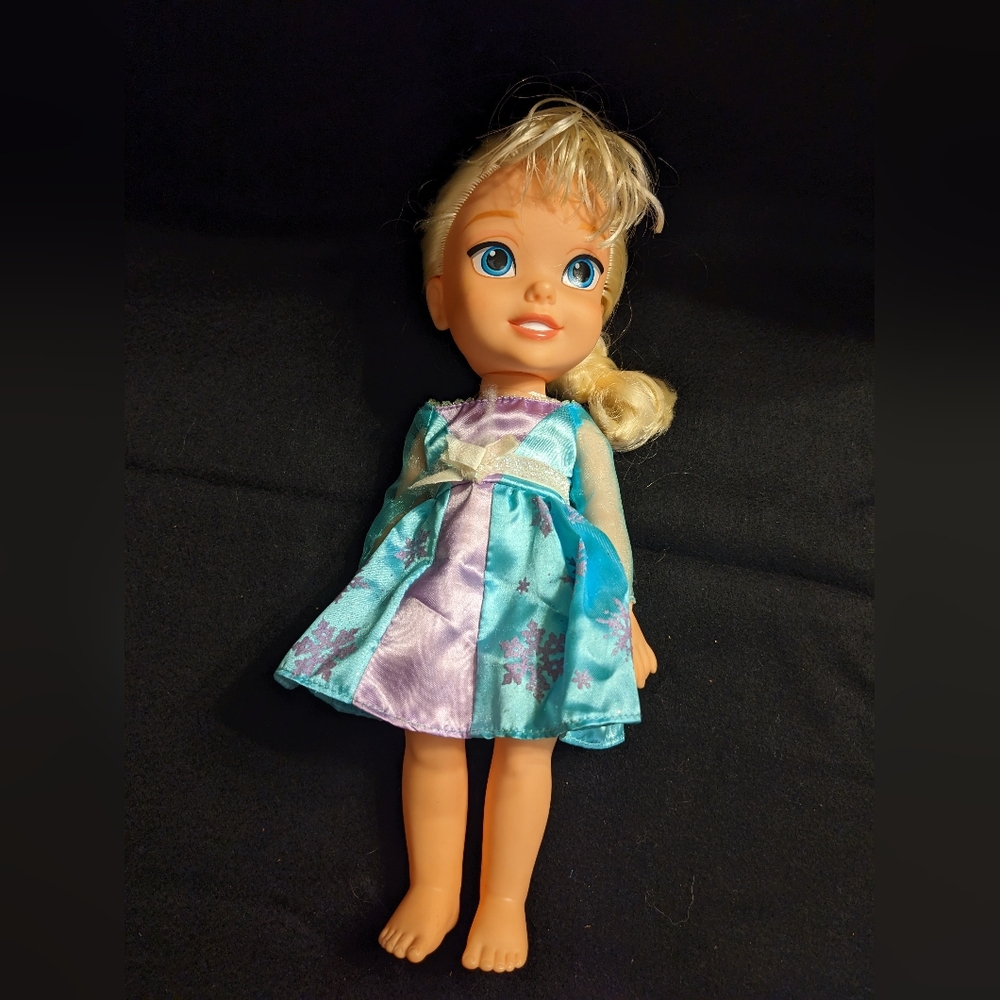 EUC Disney Frozen Toddler Elsa Doll